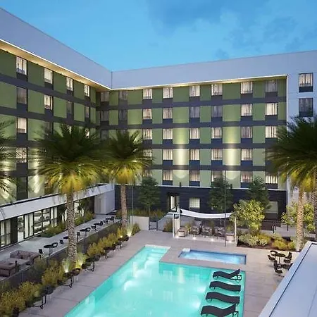 Home2 Suites By Hilton Las Vegas Convention Center - No Resort Fee 